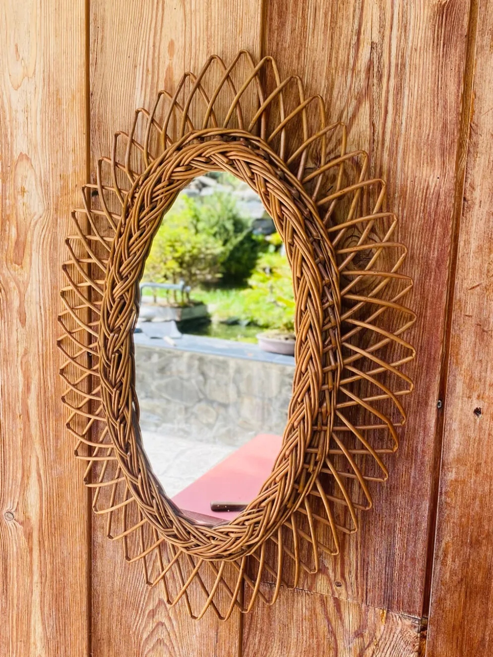 Miroir ovale vintage en rotin