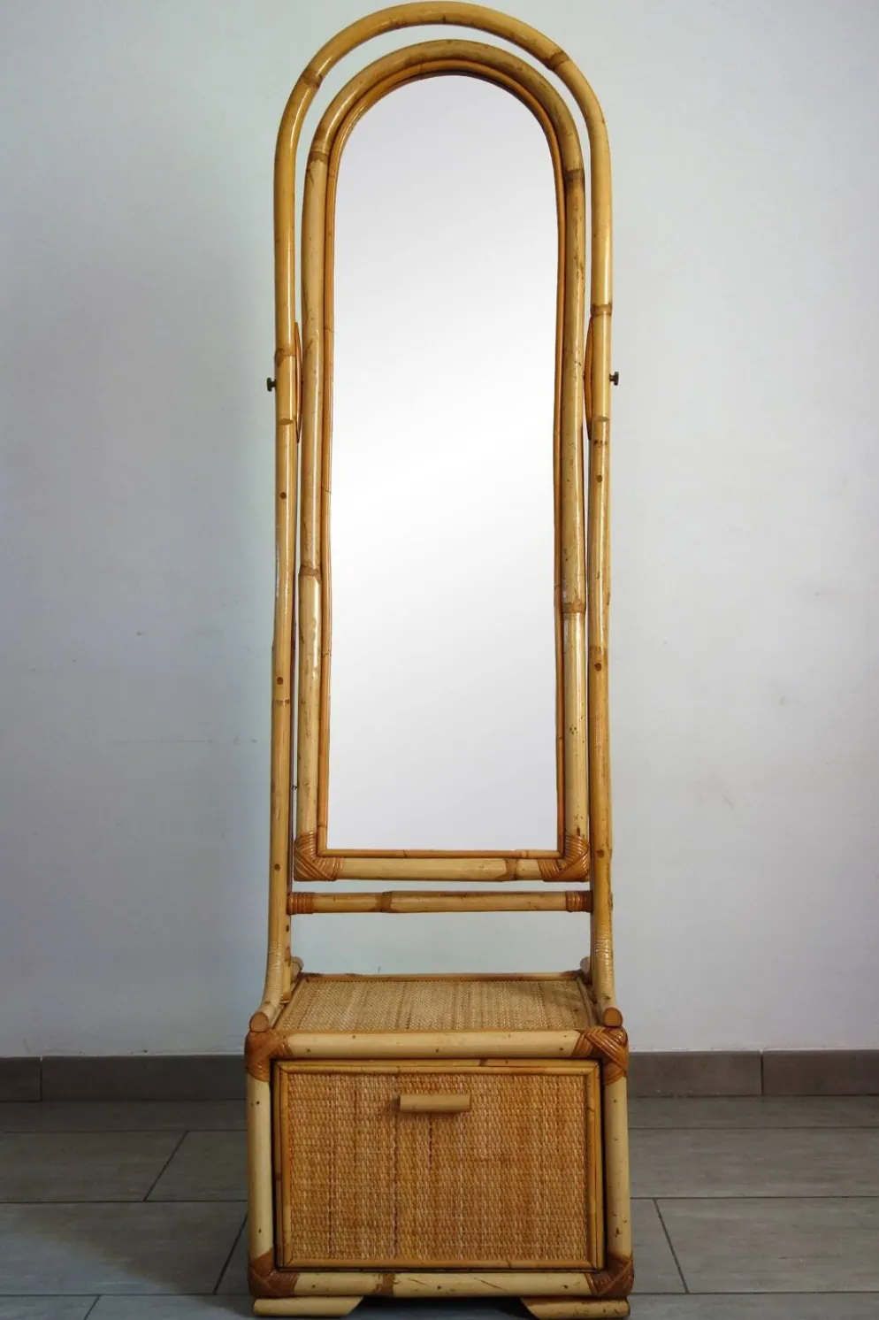 Miroir psyché osier tressé et bambou, années 70/80