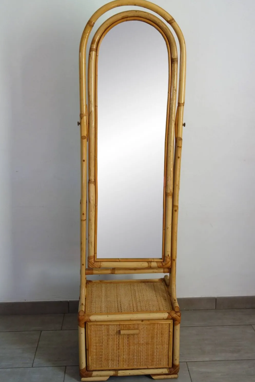 Miroir psyché osier tressé et bambou, années 70/80