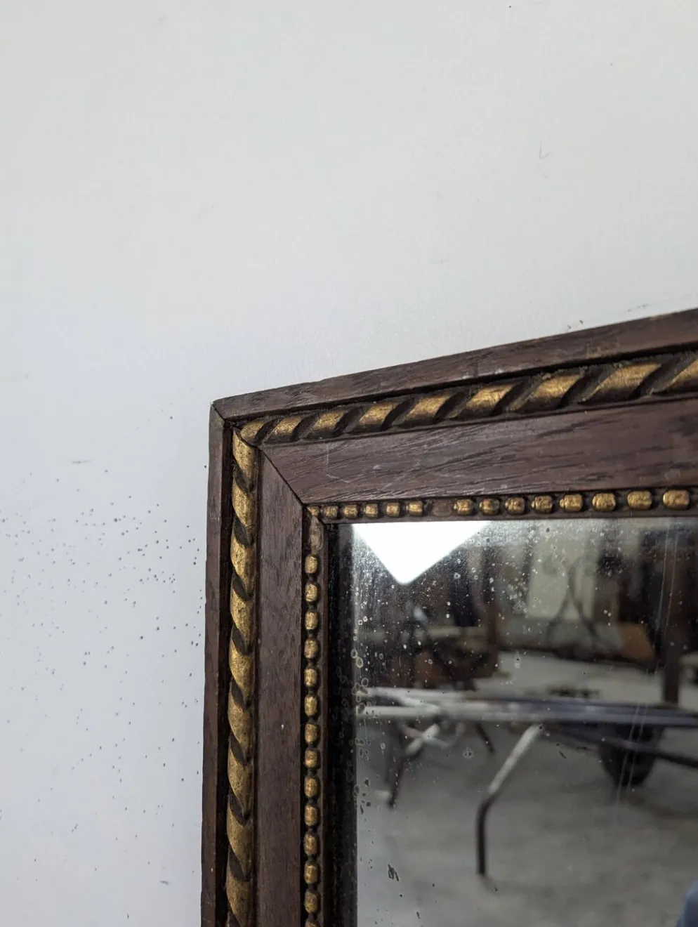 Miroir rectangulaire en bois à filet doré torsadé