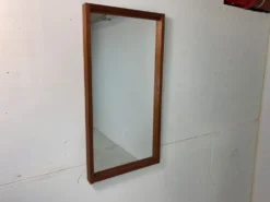 Miroir rectangulaire scandinave vintage en teck du milieu du siècle, années 1950