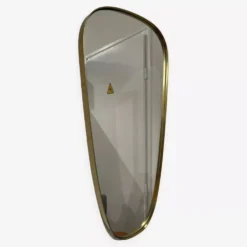 Miroir retroviseur et forme libre