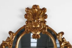 Miroir rococo-vénitien belge du XXe siècle en bois doré