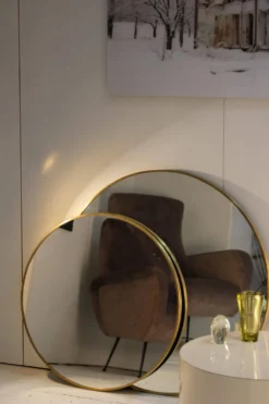 Miroir rond artisanal en laiton