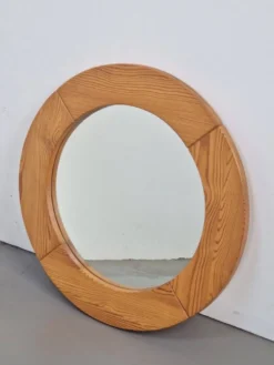 Miroir rond en pin scandinave vintage, années 1970