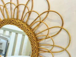 Miroir rond fleur soleil en rotin osier bois vintage 1960 1970 55 cm folk