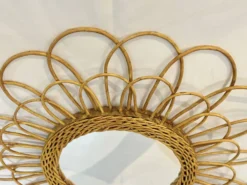 Miroir rond fleur soleil en rotin osier bois vintage 1960 1970 55 cm folk
