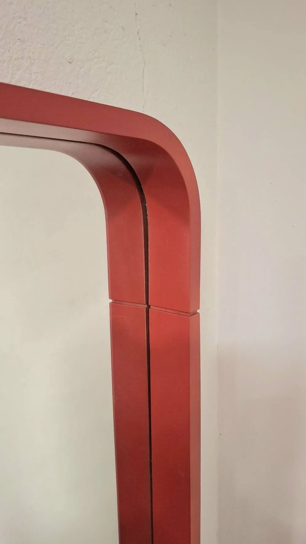Miroir rond rouge en pop art des années 80