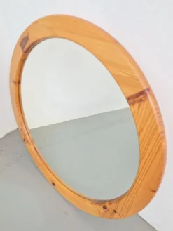 Miroir rond scandinave en pin, années 1970