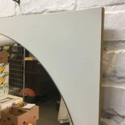 Miroir rond sur support stratifié