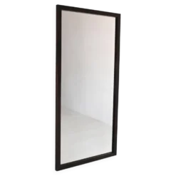 Miroir scandinave avec cadre en bois