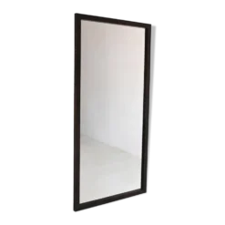 Miroir scandinave avec cadre en bois