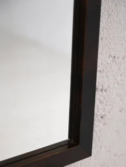 Miroir scandinave avec cadre en bois