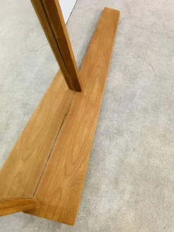 Miroir scandinave à tablette asymétrique en bois, années 60