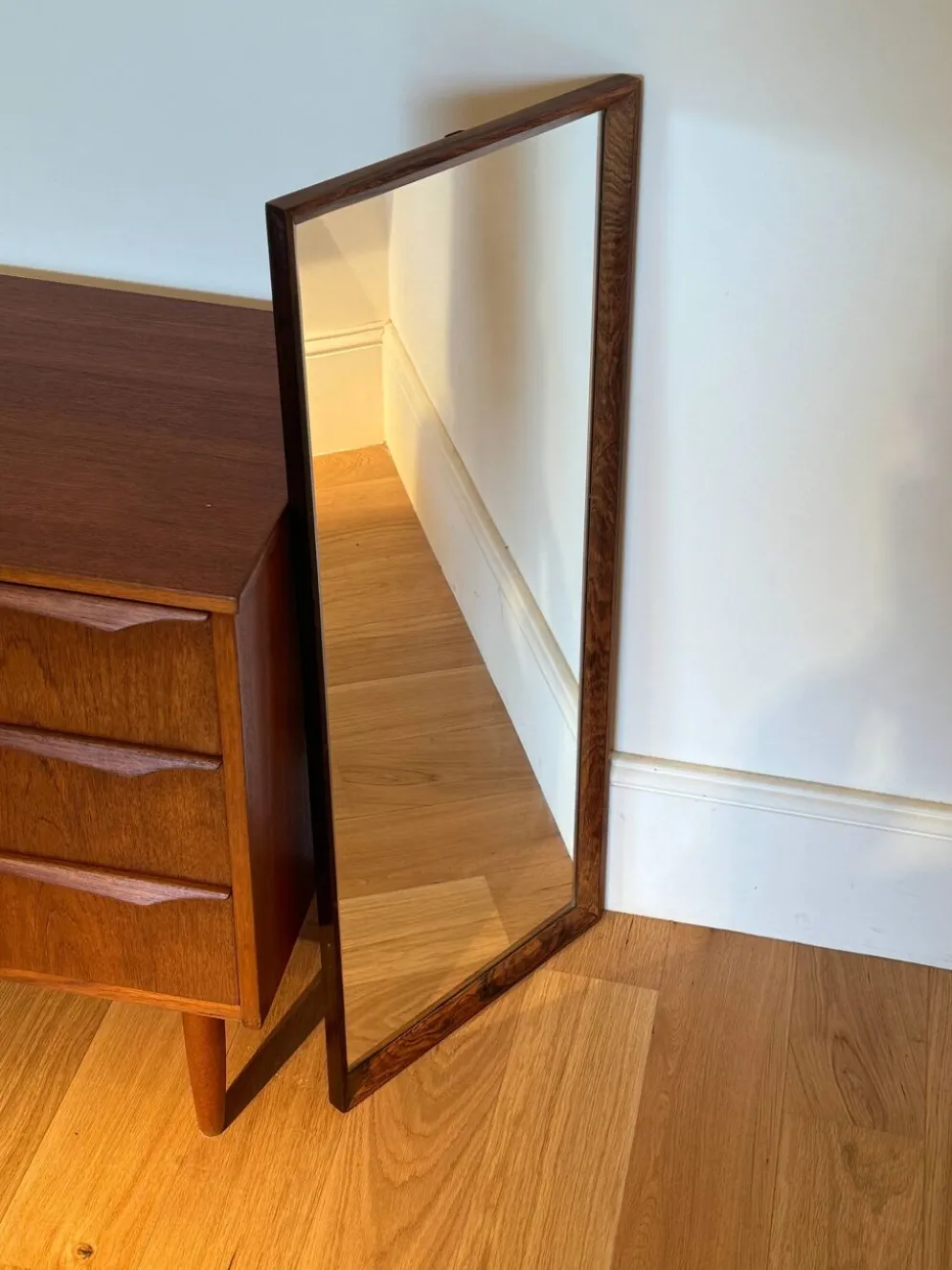 Miroir scandinave vintage en palissandre "Siv"