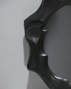 Miroir sculptural en grès