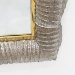 Miroir sculptural rétro moderne italien rétroéclairé en verre de Murano et laiton