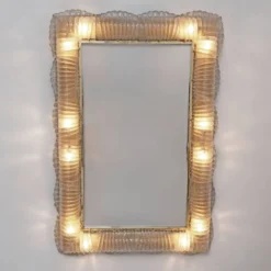 Miroir sculptural rétro moderne italien rétroéclairé en verre de Murano et laiton