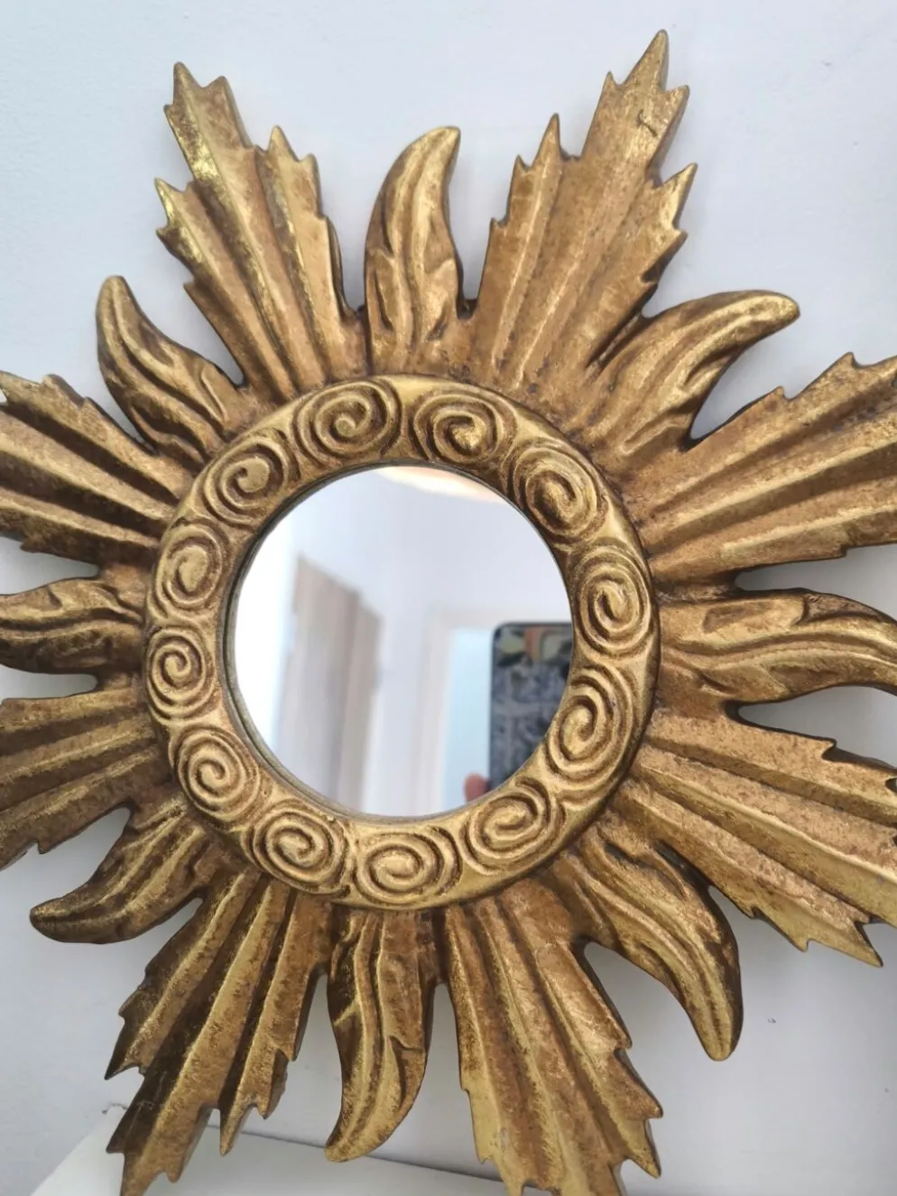 Miroir soleil doré
