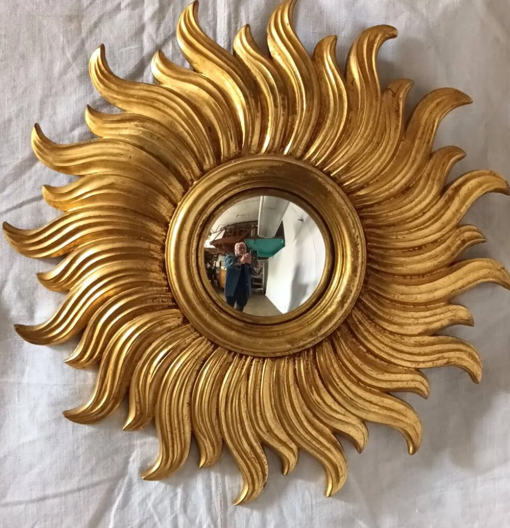 Miroir soleil en bois doré des années 90