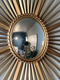 Miroir Soleil en Métal Doré à Miroir Bombé de Chaty Vallauris. Travail Fran