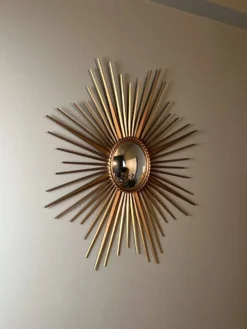 Miroir Soleil en Métal Doré à Miroir Bombé de Chaty Vallauris. Travail Fran