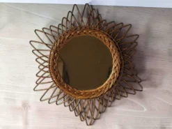 Miroir soleil en rotin