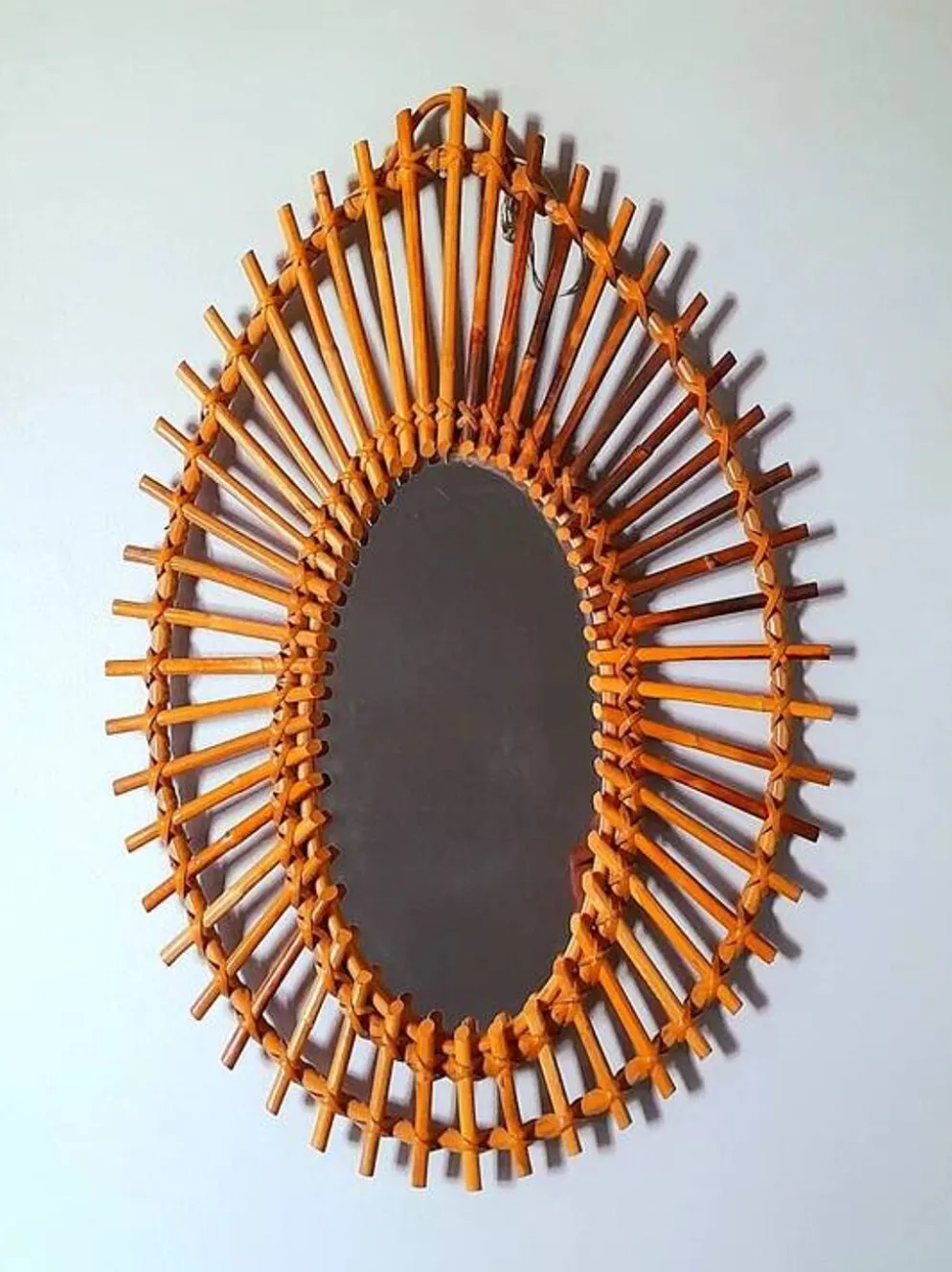 Miroir soleil en rotin 1960