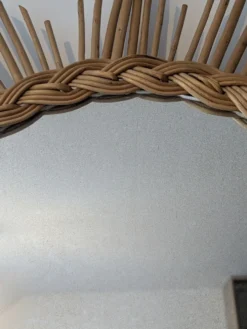 Miroir soleil en rotin
