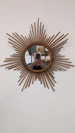 Miroir soleil étoilé XL en rotin, France vers 1970