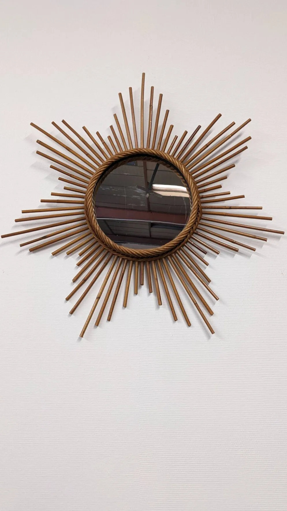 Miroir soleil étoilé XL en rotin, France vers 1970