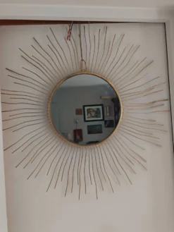 Miroir soleil vintage en métal doré – 70 cm