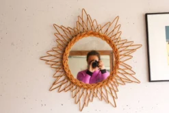 Miroir soleil vintage en rotin tressé