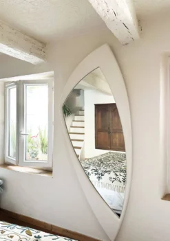 Miroir Space Age XXL en bois laqué, France années 1970