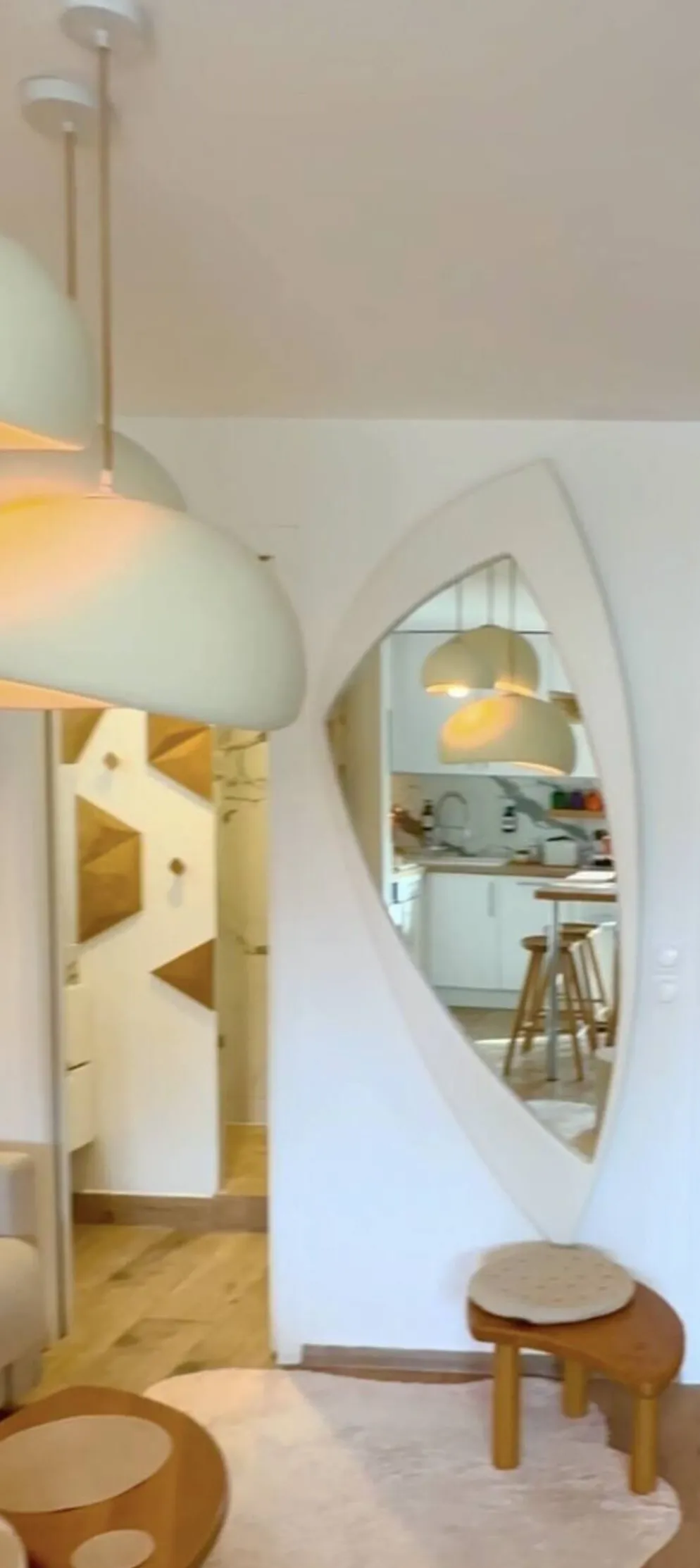 Miroir Space Age XXL en bois laqué, France années 1970