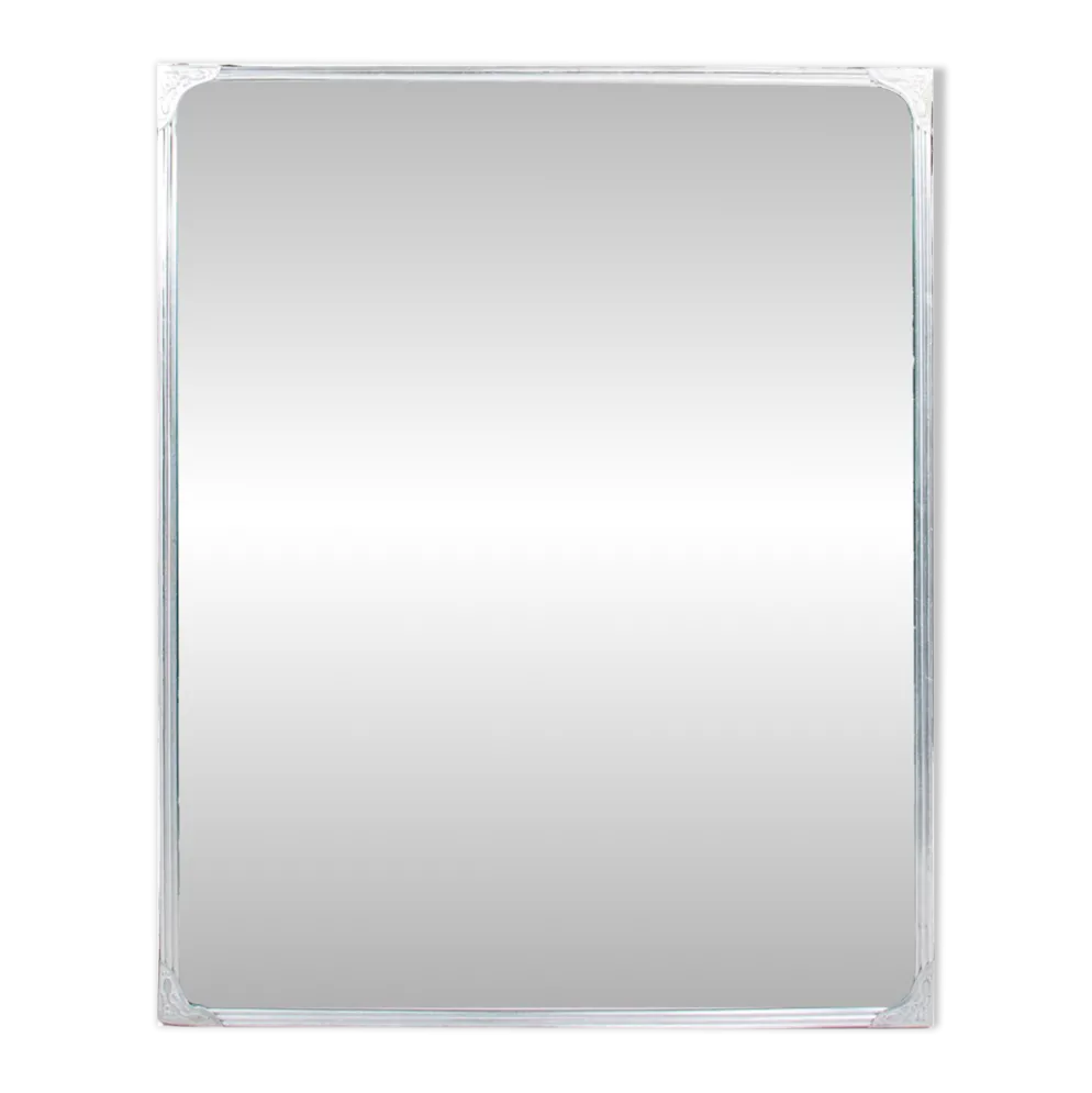 Miroirs réalisés à partir de matériaux recyclés