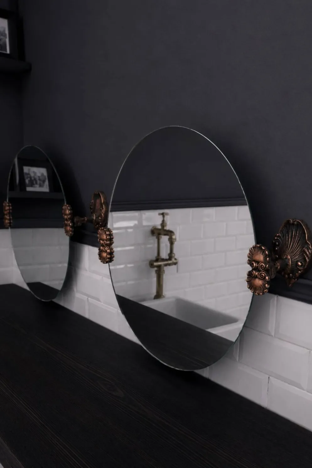 2 miroirs ronds alliage en cuivre, années 40-50