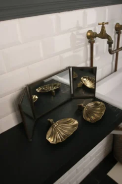 Miroir triptyque de barbier, Art Nouveau, circa 1900
