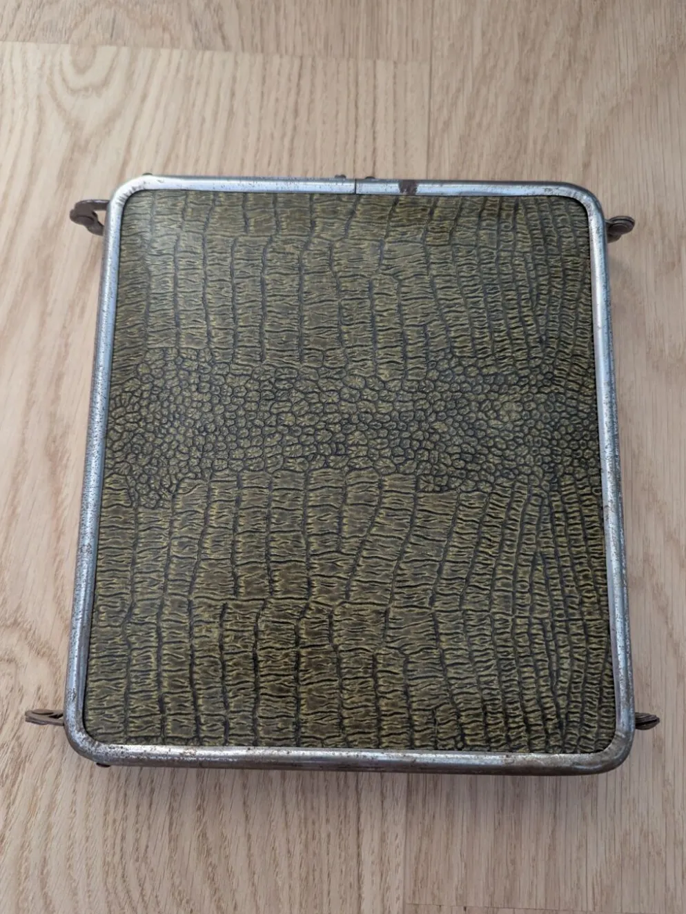 Miroir triptyque dit de barbier années 40 avec encadrement métal