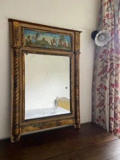 Miroir trumeau époque Restauration - Décor fixé sous verre