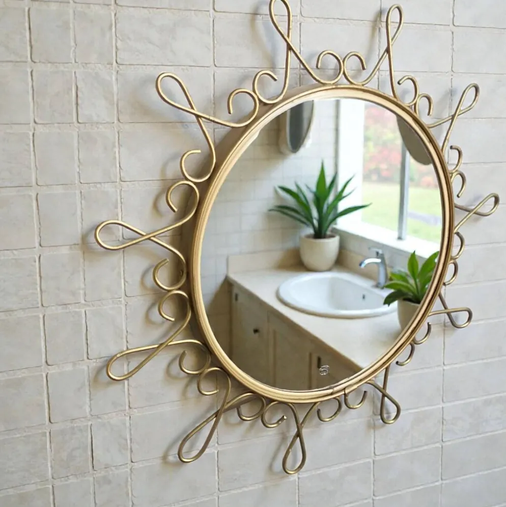 Miroir vintage en métal doré avec effet convexe des années 70