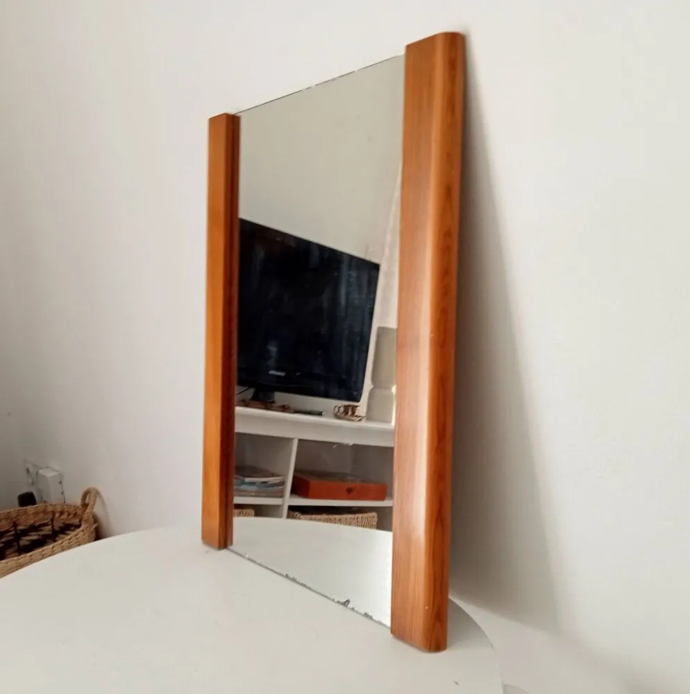 Miroir vintage en pin années 70/80 60*46 cm