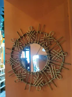 Miroir vintage en rotin