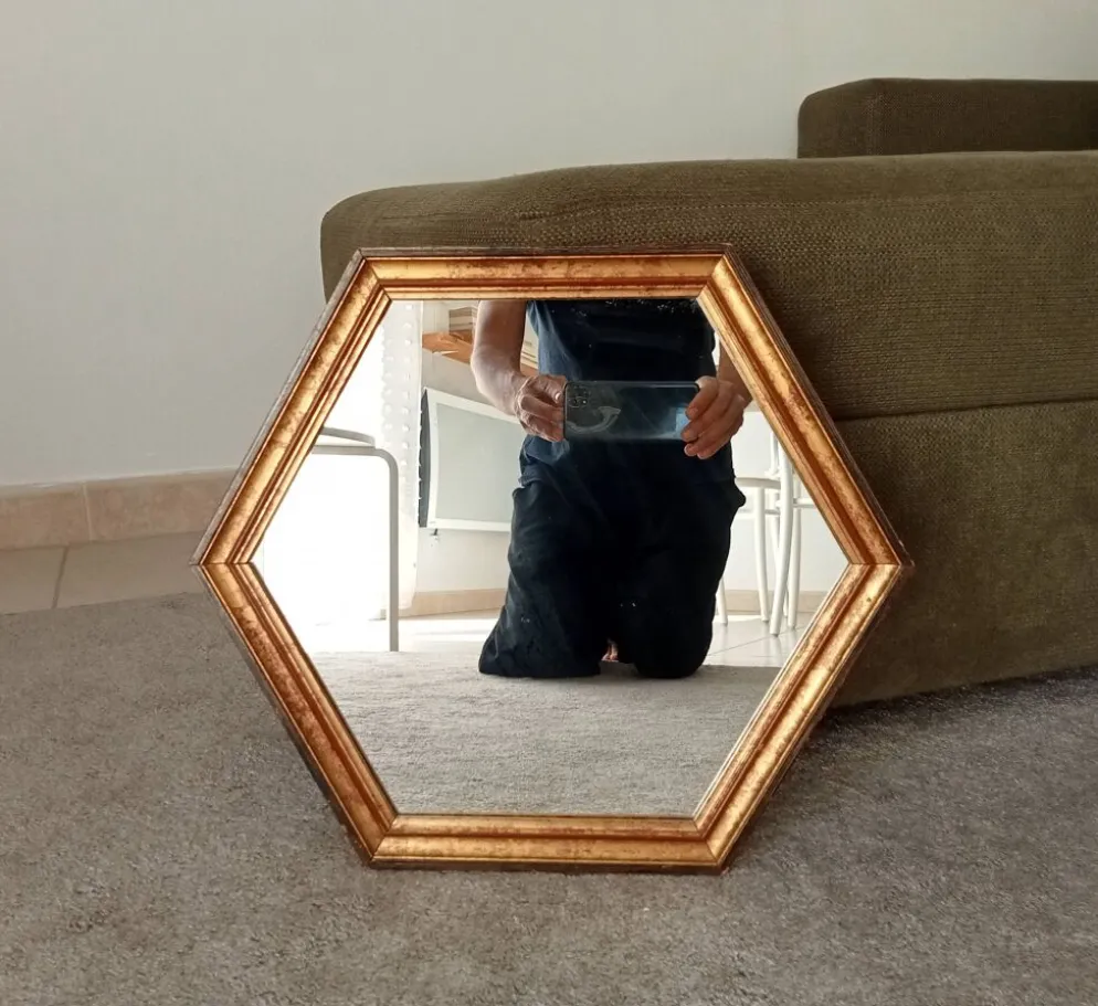 Miroir vintage hexagonale bohème chic en bois doré