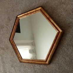 Miroir vintage hexagonale bohème chic en bois doré