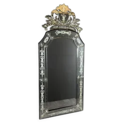 Miroir vénitien gravé à décor floral, XXe siècle