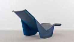 Modèle « serpentina », conçu en 1976 par burkhard vogtherr pour rosenthal einrichtungen.