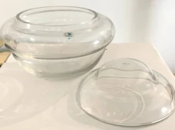 Murano glass bowl with lid