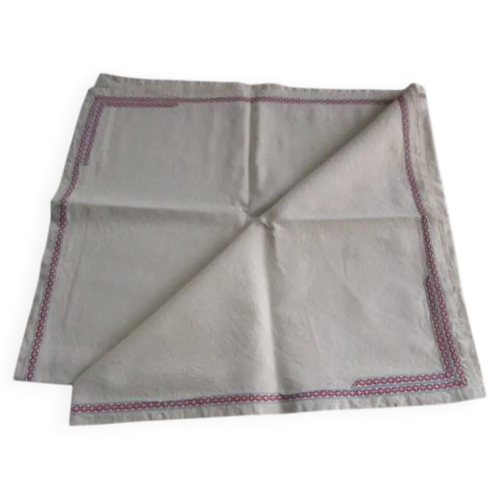 Nappe ancienne galonnée 132x118cm