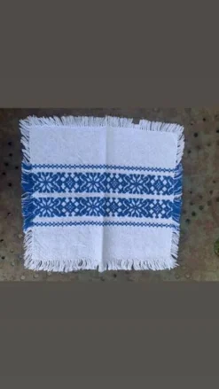 Nappe a the rectangulaire et 6 serviettes, made in france, linge basque, blanche et bleue, Vintage